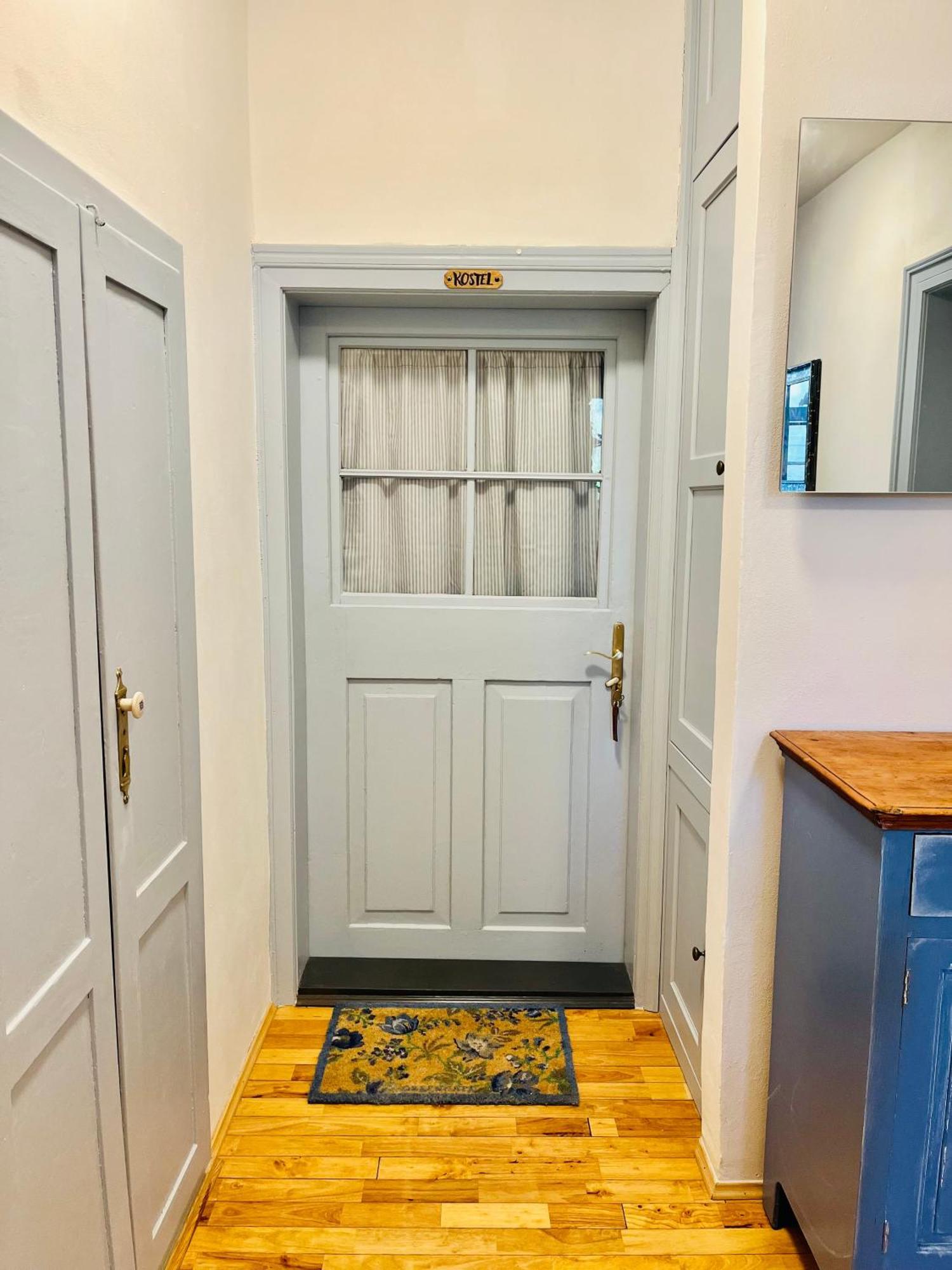 Na Nebi 187 Aparthotel Becov nad Teplou Luaran gambar