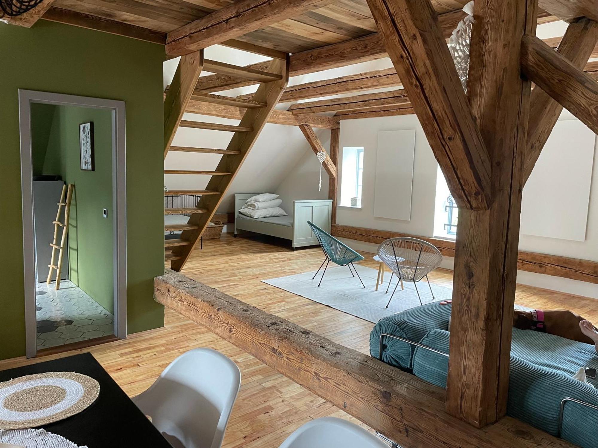 Na Nebi 187 Aparthotel Becov nad Teplou Luaran gambar